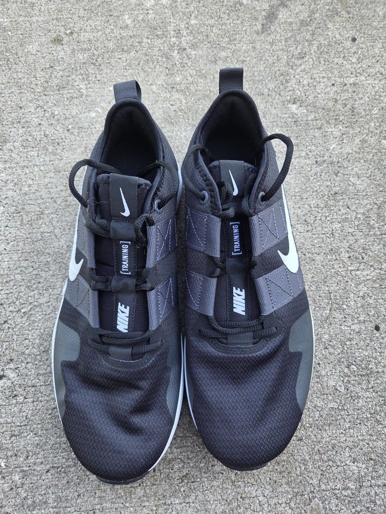 Nike Varsity Compete TR 2