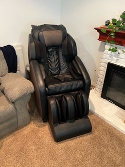 Massage chair-Brookstone - excellent