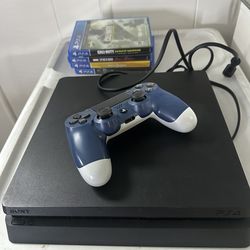 PS4 with games(4)