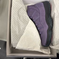 Jordan 11 Canyon Purple 