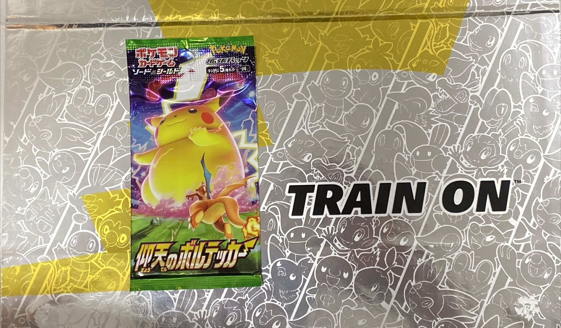 384 x Sealed Pokémon Japanese TCG 2017-2020
