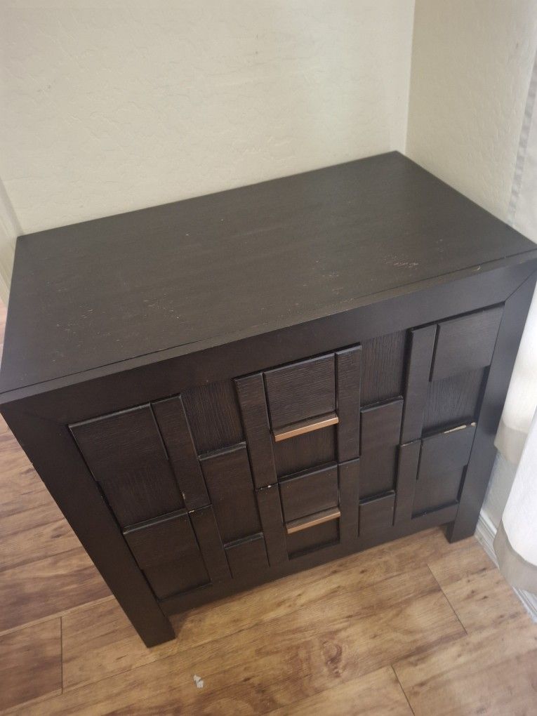 Set of solid wood end tables w/HEAVY matching KING wall mount headboard 