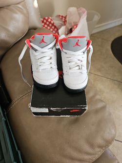Retro 5 Jordan Toddler Size 4c