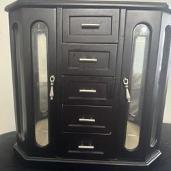 Black Jewelry Box. 