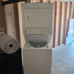 Kenmore stackable ELECTRIC 240v washer/dryer 