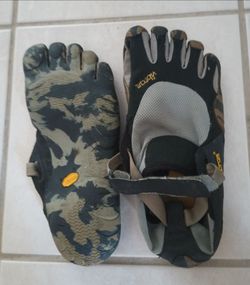 Vibram five finger v- alpha all terrain shoes
