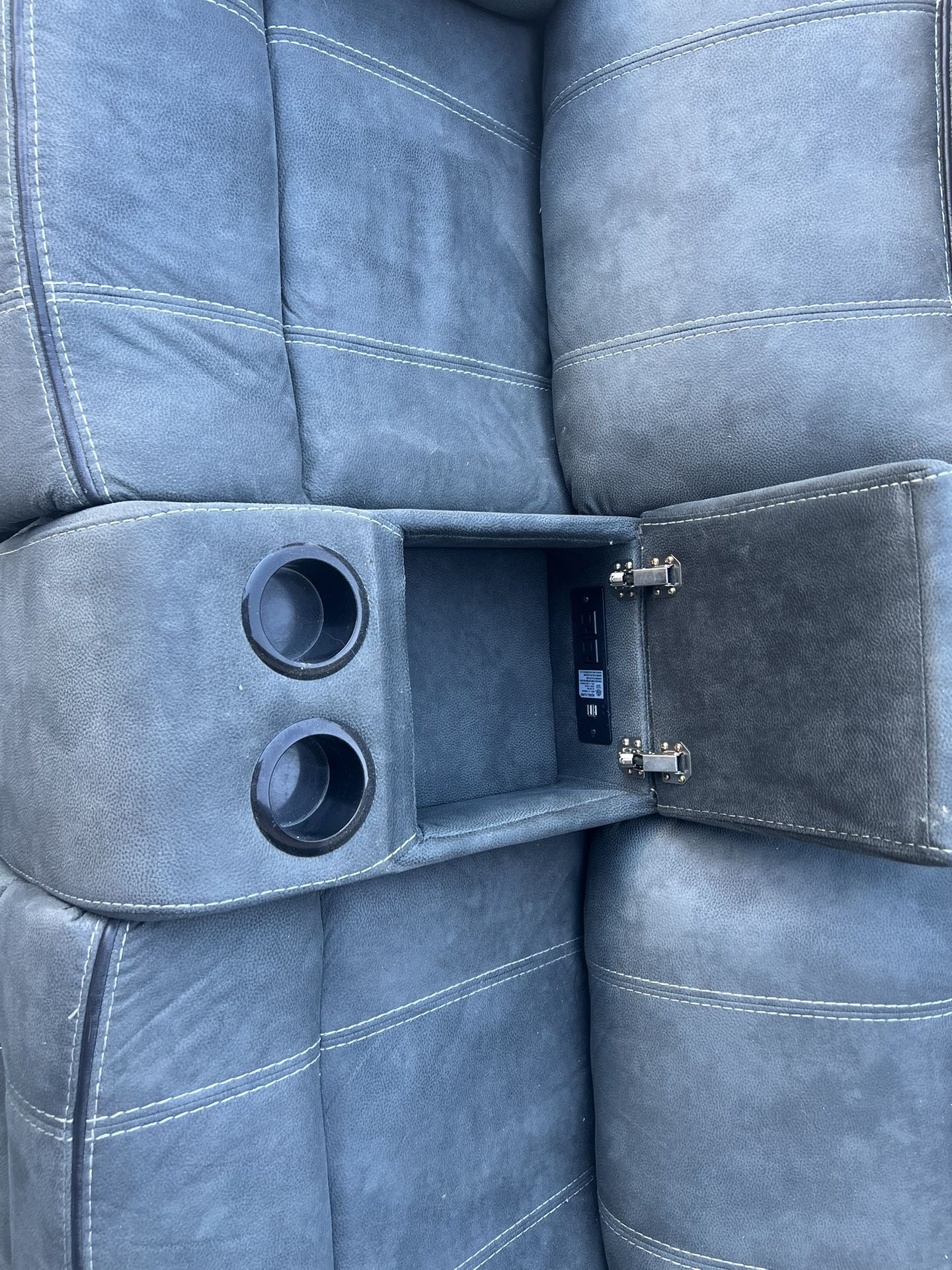 6’ Sofa Rocker Recliner