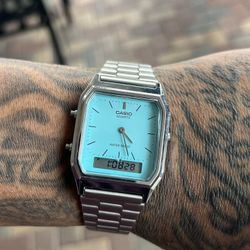 Casio Vintage AQ-230A-2A2 Blue Dial Silver‑Tone 30 mm Dual Time New Men's Watch