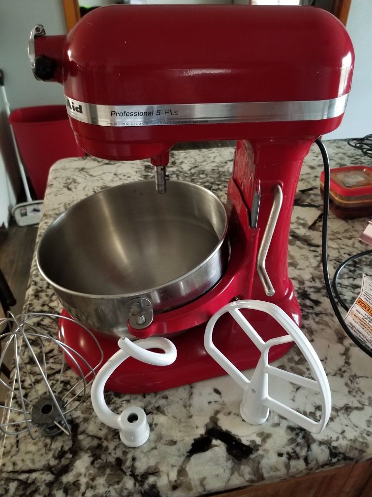 kichenaid mixer $130 brand new, cake turntable new $50