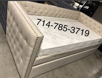 Twin/Twin day bed + 2 Mattress