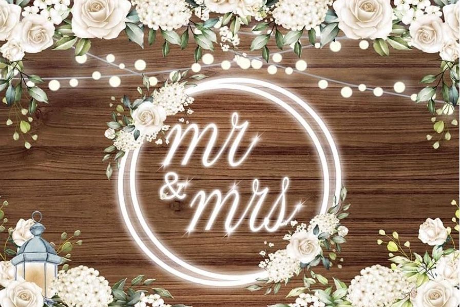 Rustic Chic Mr. & Mrs. Photo Backdrop
