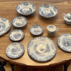 Johnson Brothers Coaching Scenes Dinnerware Set