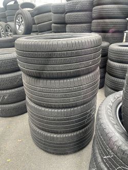 285/45/22 Pirelli 285/45R22 set of matching used tires in great condition 350$ for 4 tires plus tax.  Mount available but not included  Wheel alignmen