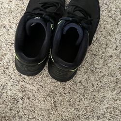 Kyrie Basketball Shoes