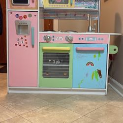 Toddler Kitchen For Free!!!