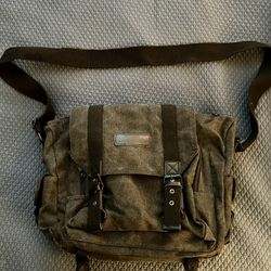 Caden Mail Carrier Style Camera Bag