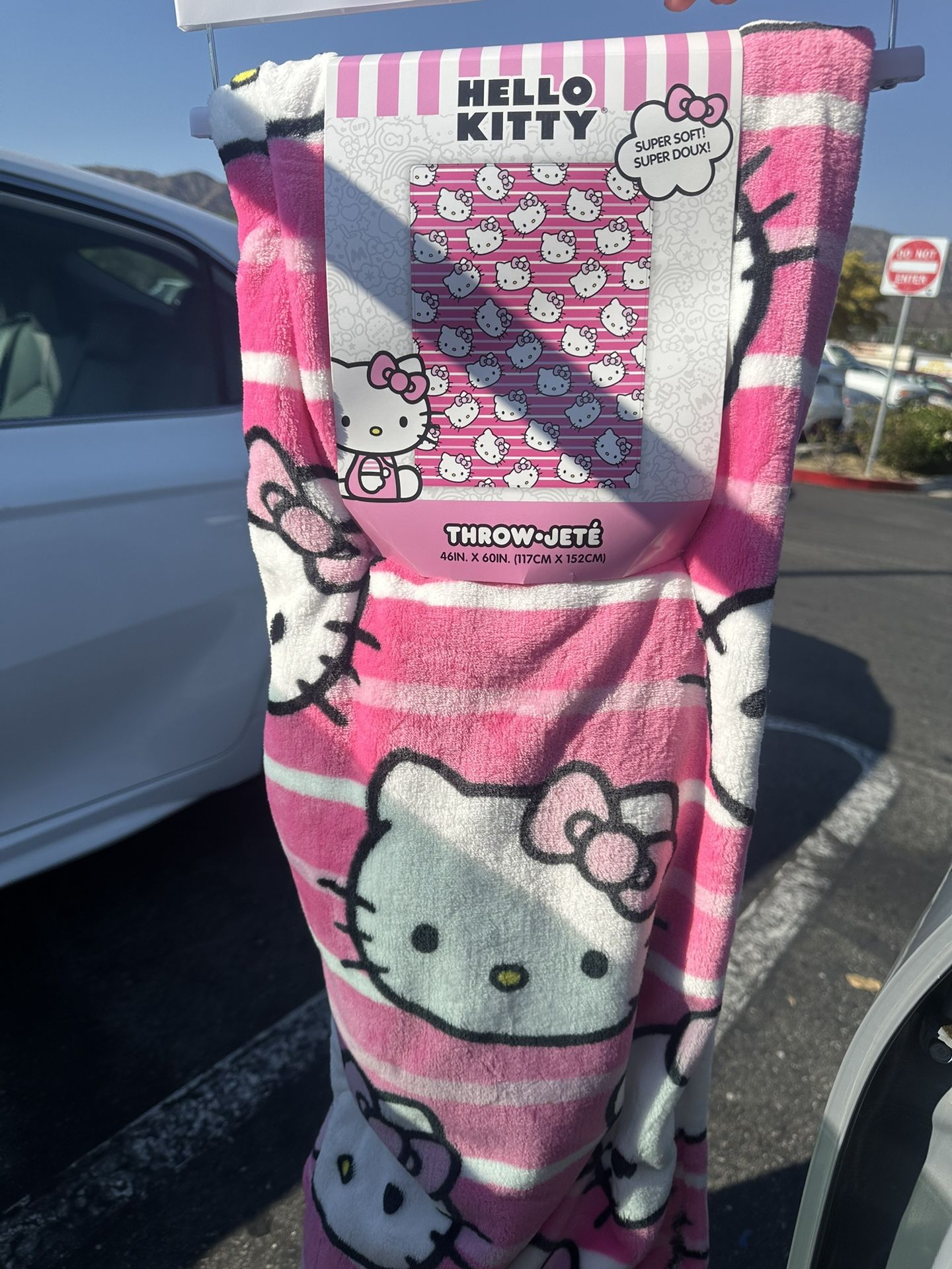 Hello Kitty Blanket