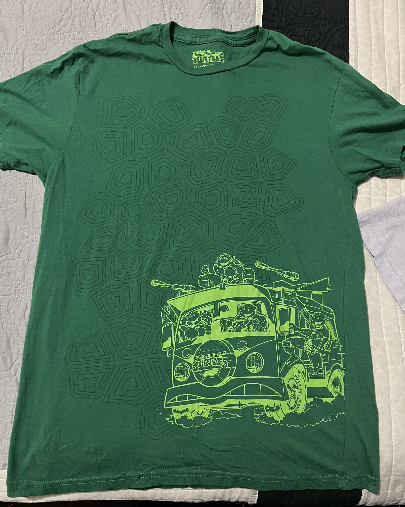 Teenage Mutant Ninja Turtles T-Shirt Size Large Loot Wear Loot Crate TMNT Van