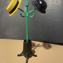 Vintage Plastic Hat Rack Salt & Pepper Shakers w/ Stand – Yellow & Black Hats