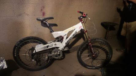 SANTA CRUZ S8 SUPER EIGHT DOWNHILL MOUNTAIN BIKE BICYCLE for Sale
