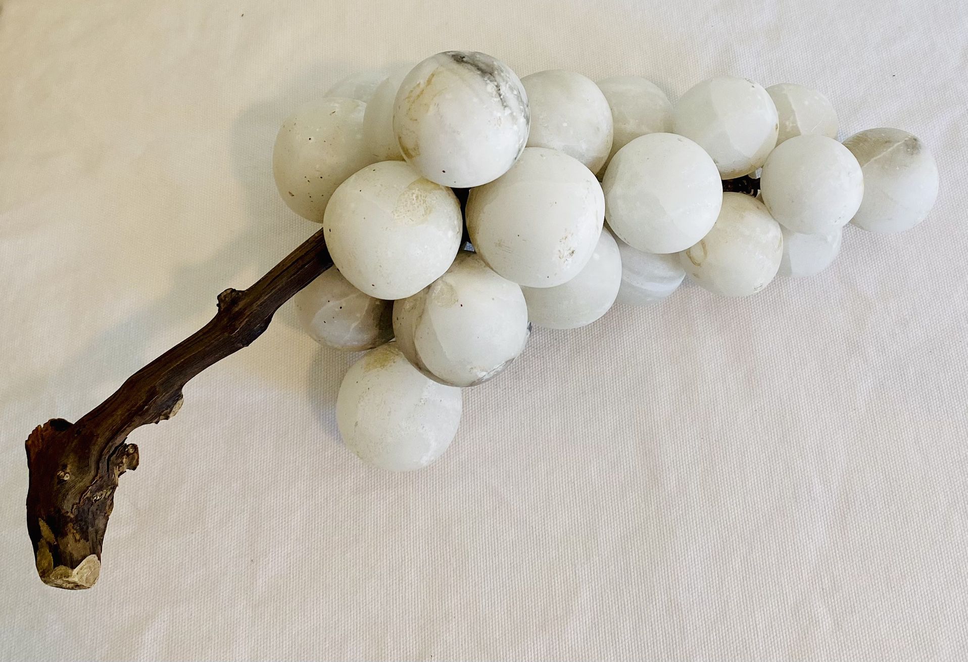 Vintage 13.5” Grapes Marble Alabaster Stone Grape Cluster Mid Century Modern MCM**
