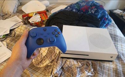 Xbox One white and series x controller 100 OBO