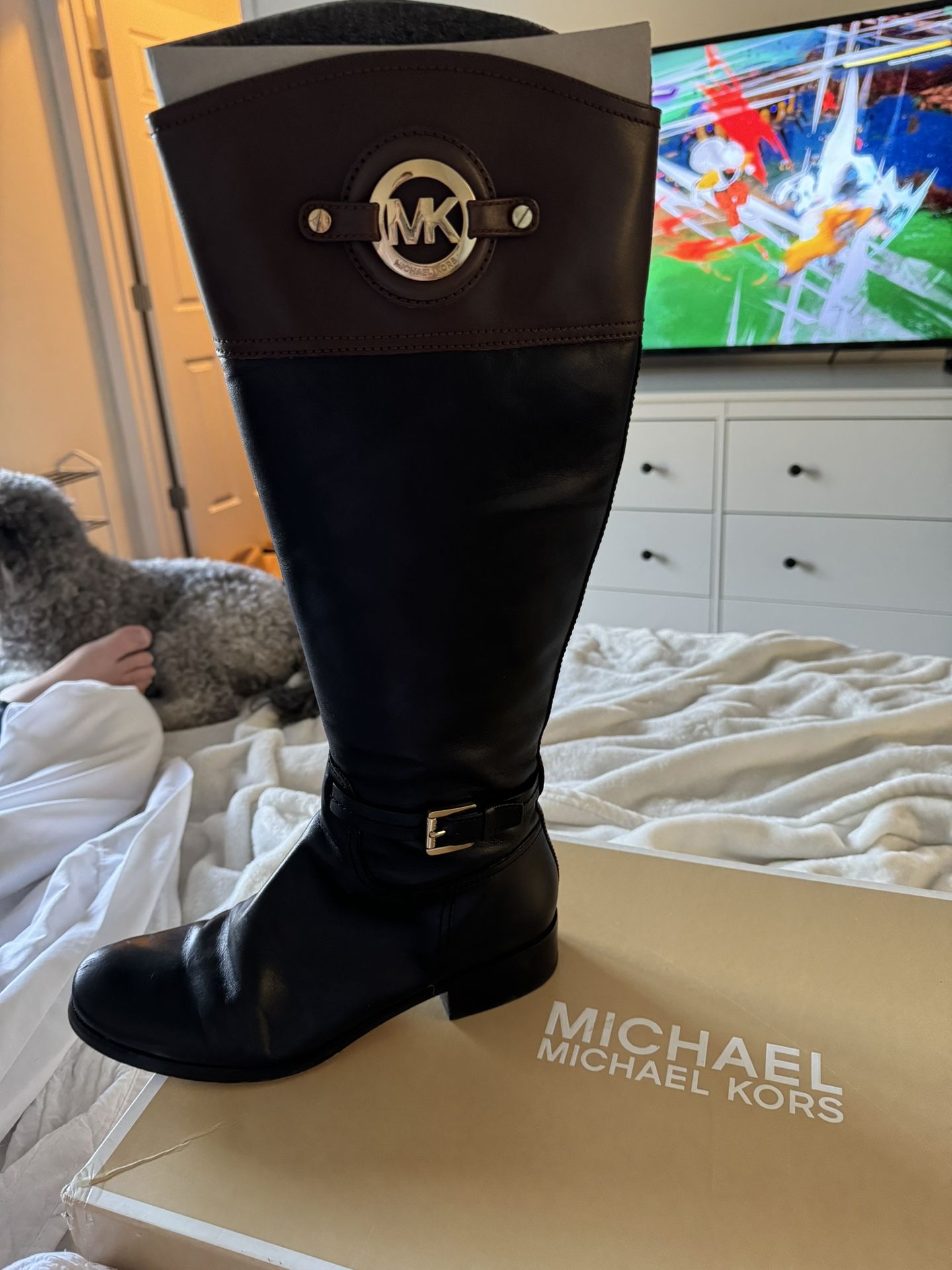MK Boots 9W