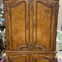 HENREDON ARMOIRE 