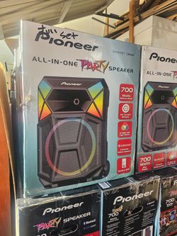 Pioneer All-in-One Party Speaker 700W