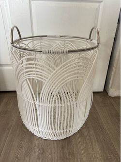 Big laundry basket $20