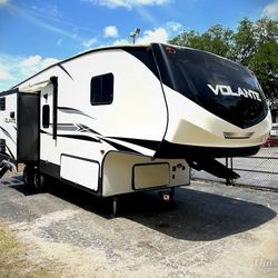 2019 CrossRoads Volante 250RL 5th Wheeler