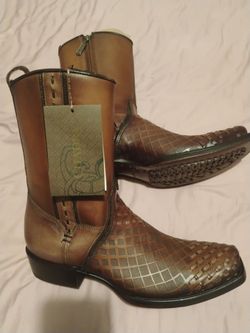 Cuadra boots for men.size 91/2