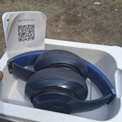 Beats Studio Pro