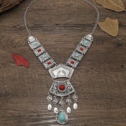 Brand New Vintage Carved Stitching Teardrop Tassel Necklace