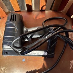 Good working Craftsman corded jigsaw with variable speed control. Clean, solid condition with normal cosmetic wear from use. Adjustable speed dial for