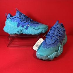 Size 7Y / 8.5W. TRAE YOUNG 3 BASKETBALL SHOES Turquoise