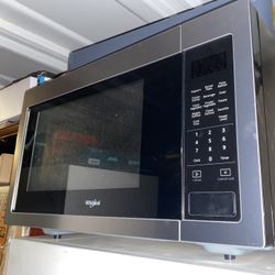 Whirlpool Microwave 
