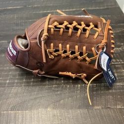 Brand New Nokona 12.75 In Trap-eze Web Baseball Glove. Never Used. Retails For $399. Will Take $160 If You Can Pick Up Tonight. 