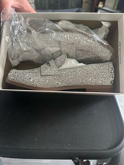 Betsey Johnson sb Aron silver