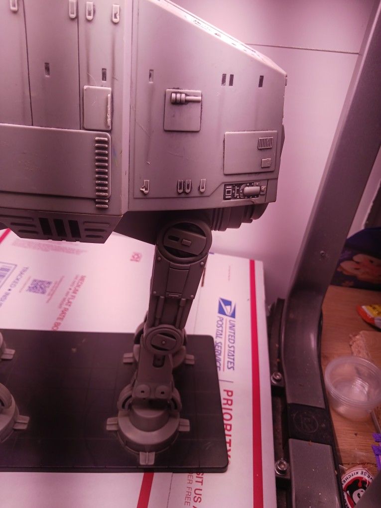 At At Walker..https://offerup.com/redirect/?o=MjAwNS5saW1pdGVk Edition.