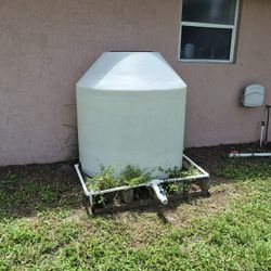 300 Gallon Tank