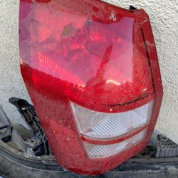 2005 Dodge Magnum Left Rear Driver's Tail Lamp