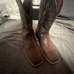 Arita Boots Size 13