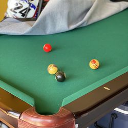 8ft DLT Pool Table With Cover Stick And Balls