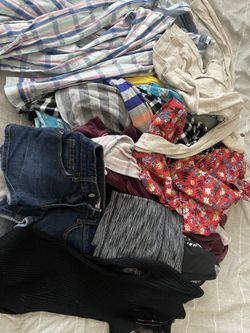 Women’s Small And Extra Small Clothing 