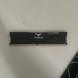 ddr5 ram barely used single