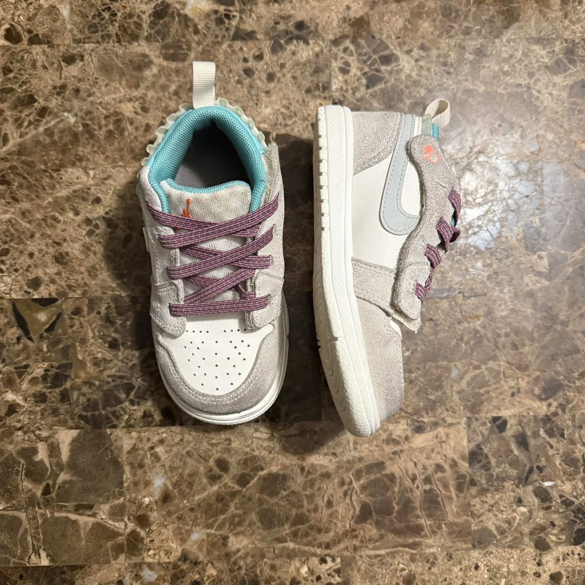 Nike Air Jordan 1 Low Size 8C Shoes