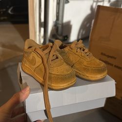 Nike Toddler 4c