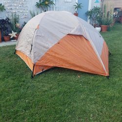 Camping Tent  / Hiking Backpacking Tent