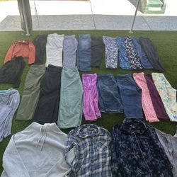 Size Large Women’s Bundle Lot Jeans Capris Cardigan Pants Tops Blouses Leggings 26 Pieces All Clean In Excellent Condition $35 Price Firm 